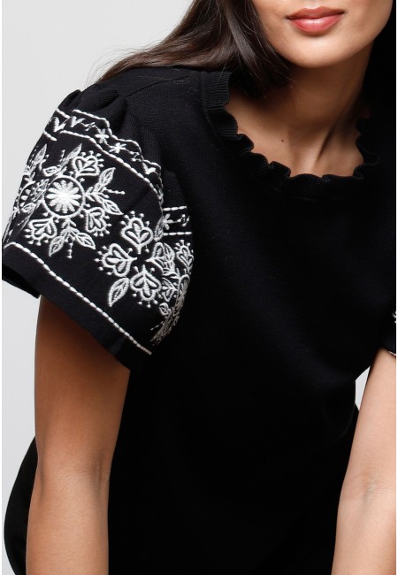 Jersey punto manga corta mujer negro con bordados blancos | Bluwer 2