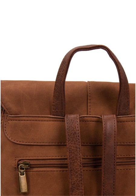 Mochila marrón efecto ante con cremalleras laterales y solapa | Bluwer