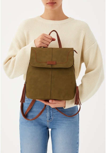 Mochila verde efecto ante con cremalleras laterales y solapa | Bluwer