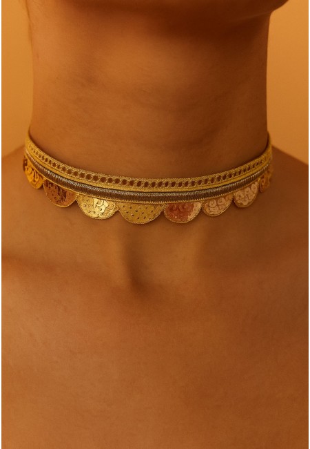 Choker dorado fino con ondas y lentejuelas multicolor | Bluwer