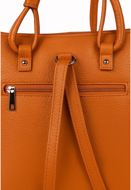 Mochila shopper camel polipiel suave con asas y cremalleras | Bluwer