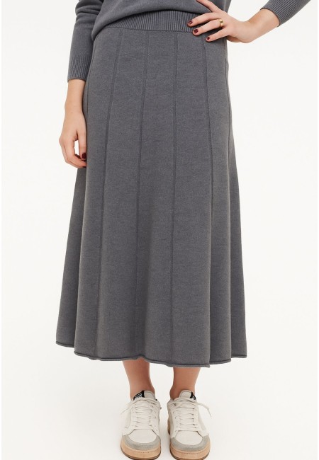 Falda de punto plisada gris carbón cómoda y favorecedora | Bluwer