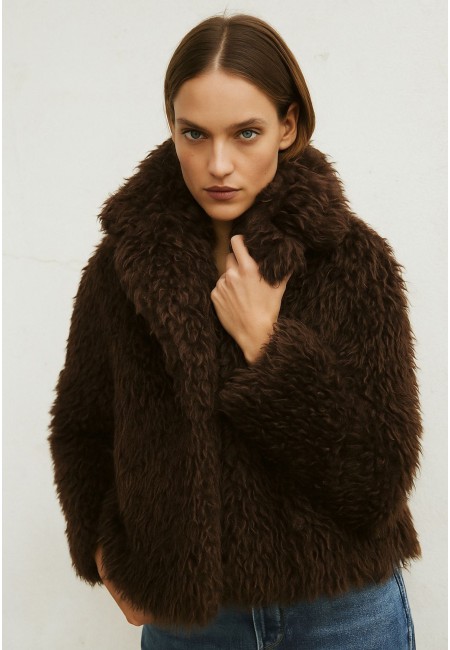 Abrigo de pelo rizado marrón talla amplia para mujer | Bluwer