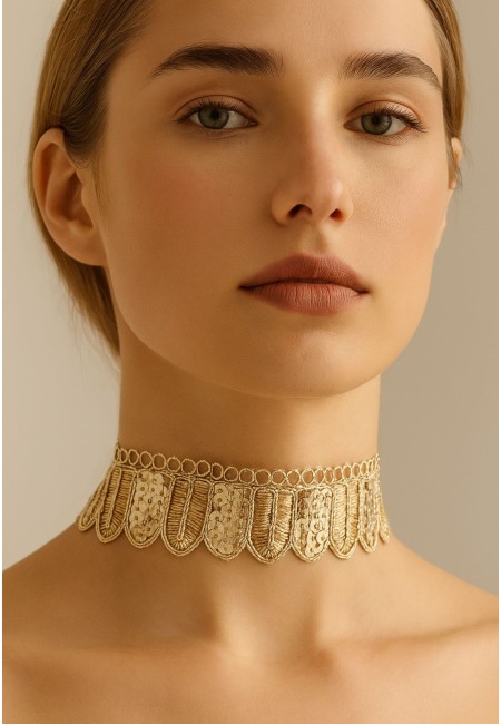 Choker gargantilla dorada de hojas bordadas y lentejuelas