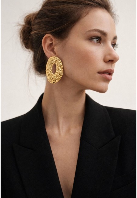 Pendientes dorados ovalados texturizados | Bluwer
