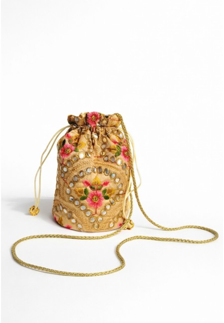 Bombonera bordada a mano con flores y espejitos | Bluwer