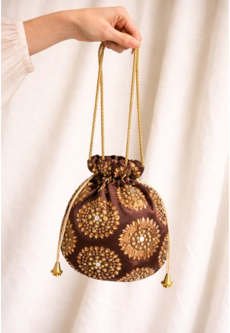 Bombonera redonda marrón con bordado dorado | Bluwer