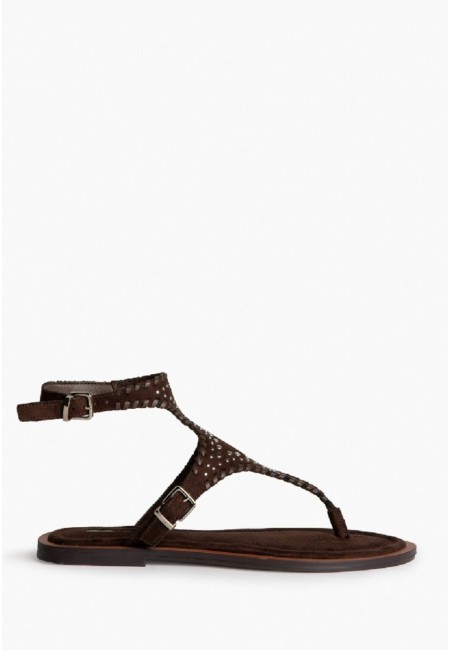 Sandalia plana esclava marrón chocolate con tachas | Bluwer
