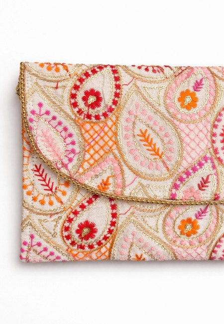 Bolso clutch bordado étnico blanco