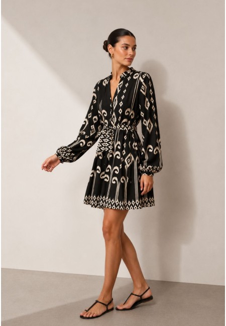 Vestido corto camisero negro estampado con cinturón | Bluwer