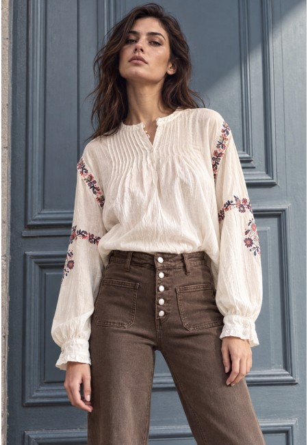 Blusa boho blanca bordada de mujer | Bluwer