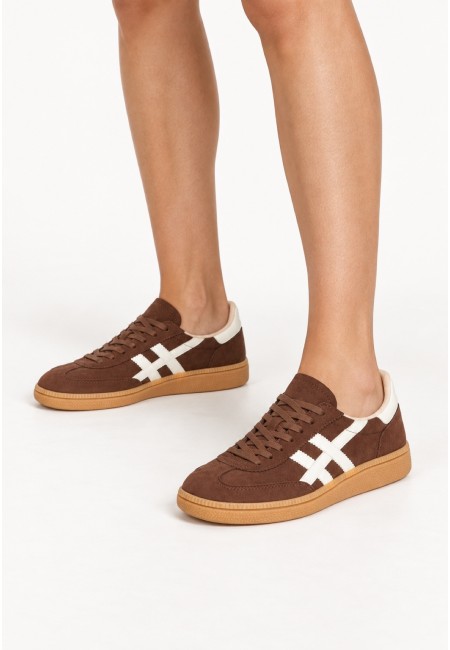 Zapatillas retro marrón chocolate para mujer | Bluwer