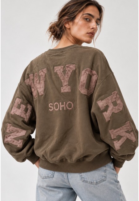 Sudadera oversize verde oliva NYC bordada | Bluwer