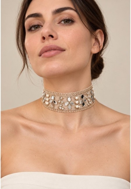 Choker floral de perlas espejos y cristales de brillo diamante - vista frontal con modelo