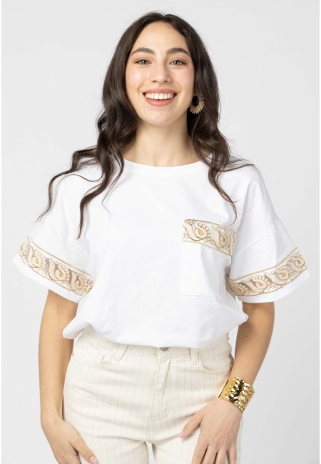 Camiseta blanca toque etnico boho