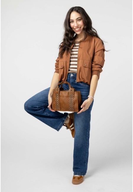 bolso-detalle-tachuelas 2