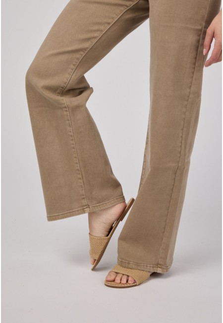 Pantalón beige acampanado de tiro alto | Bluwer 2