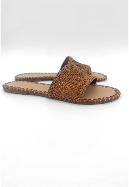 Sandalias planas tipo pala camel – Diseño veraniego cómodo | Bluwer