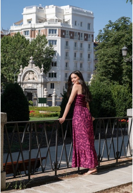 Vestido largo floral fucsia con escote halter | Bluwer
