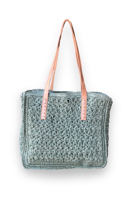 Bolso de rafia verde con asas de cuero vegano