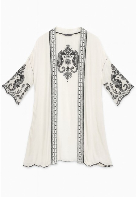 Kaftán boho blanco con bordado en negro