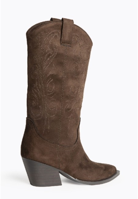 Botas cowboy chocolate mujer con bordados y tacón medio | Bluwer